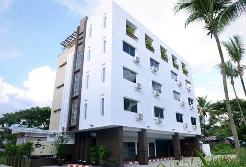 Green Paradise Hotel Γιανγκόν Εξωτερικό φωτογραφία