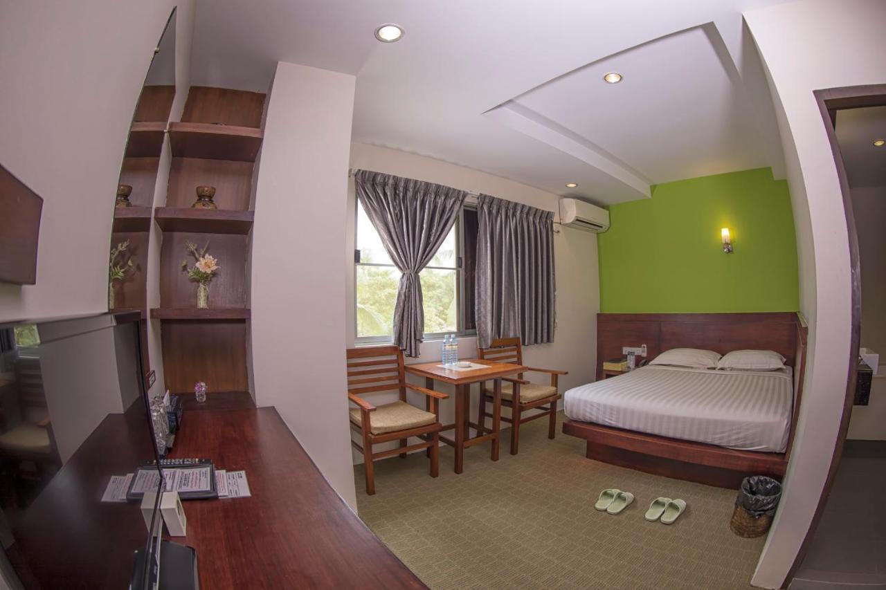Green Paradise Hotel Γιανγκόν Εξωτερικό φωτογραφία