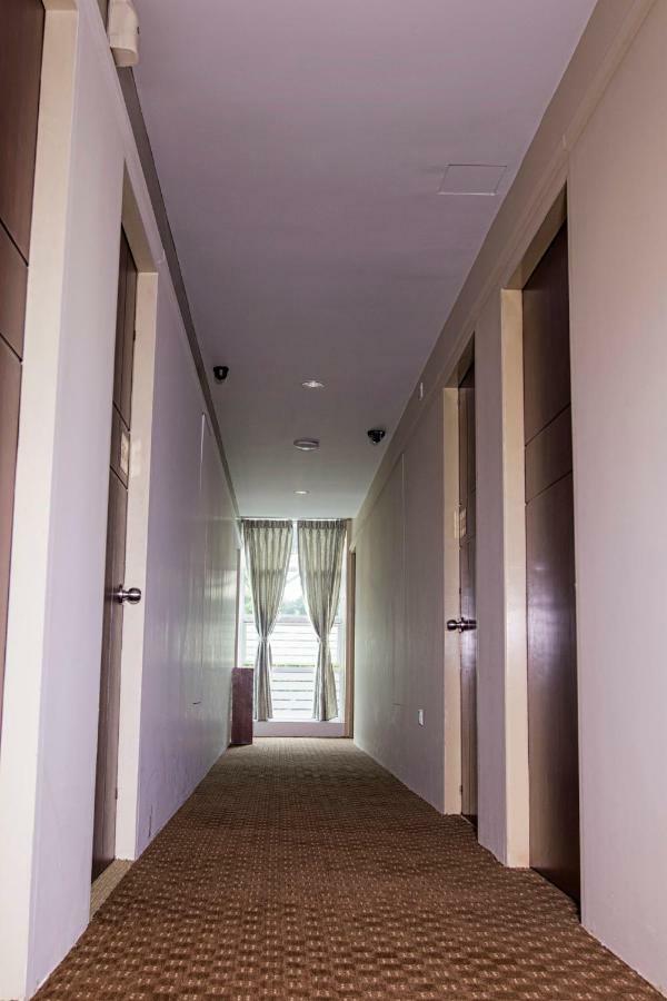 Green Paradise Hotel Γιανγκόν Εξωτερικό φωτογραφία